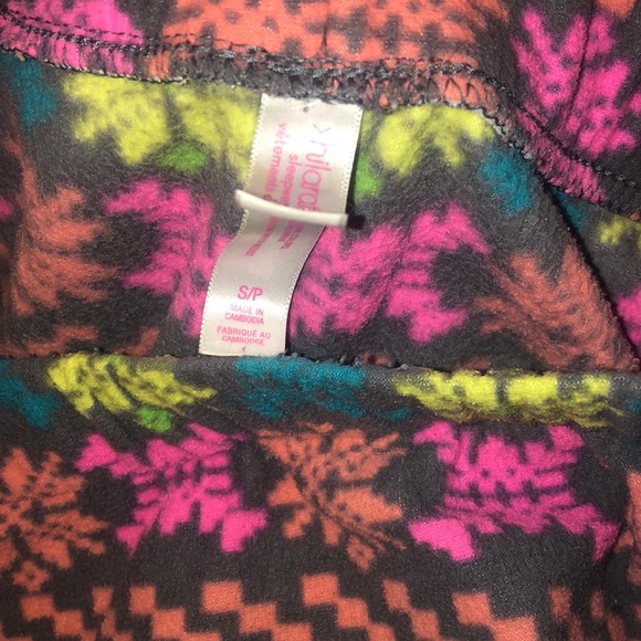 Patterned Pajama Bottoms - Picture 3 of 3